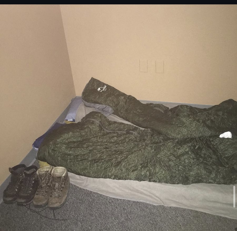 Sleeping mats on the floor - accommodation during the record attempt
